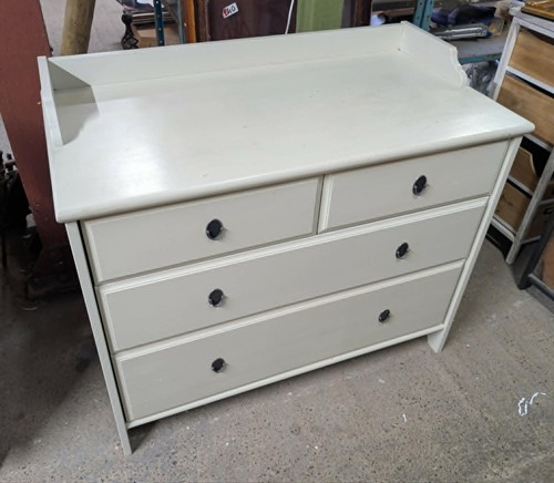White chest drawers - chest, /