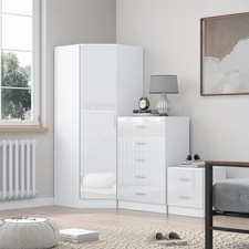 REFLECT Corner + Chest of